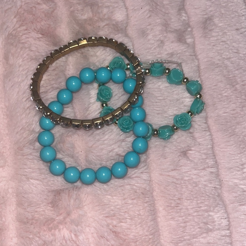 Turquoise and Gold Bracelet Set
